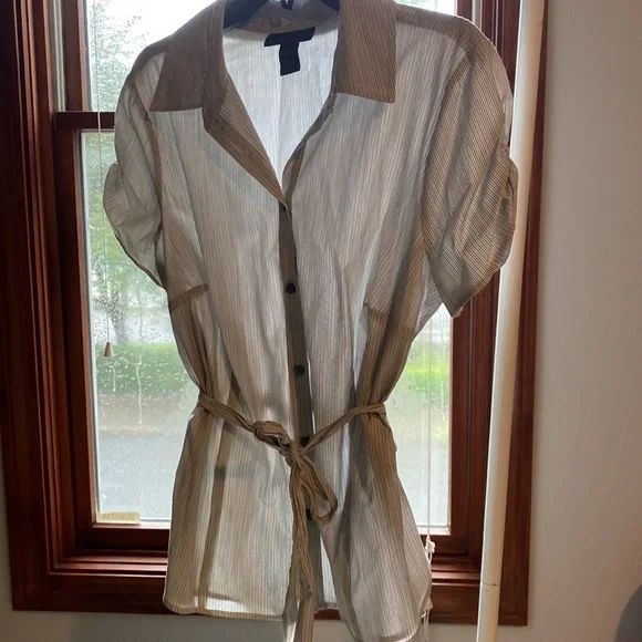 Top - Picture 2 of 4